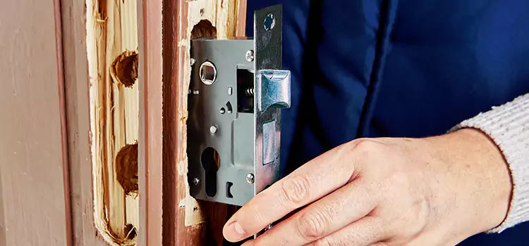 Garage Door Lock Replacement Murfreesboro